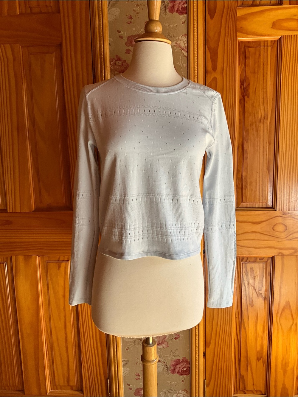 CALIA by Carrie Underwood Cream Eyelet-Detail Pullover Sweatshirt